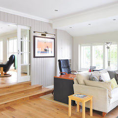 LED stenska svetilka s stikalom in prilagodljivim kotom