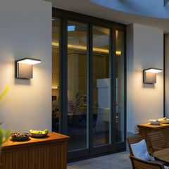 Zunanja LED stenska svetilka s toplim belim sijem